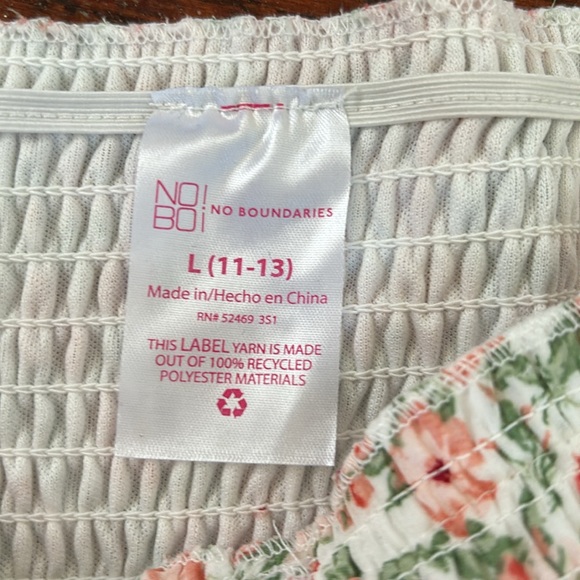 Two Piece Set - Picture 4 of 4